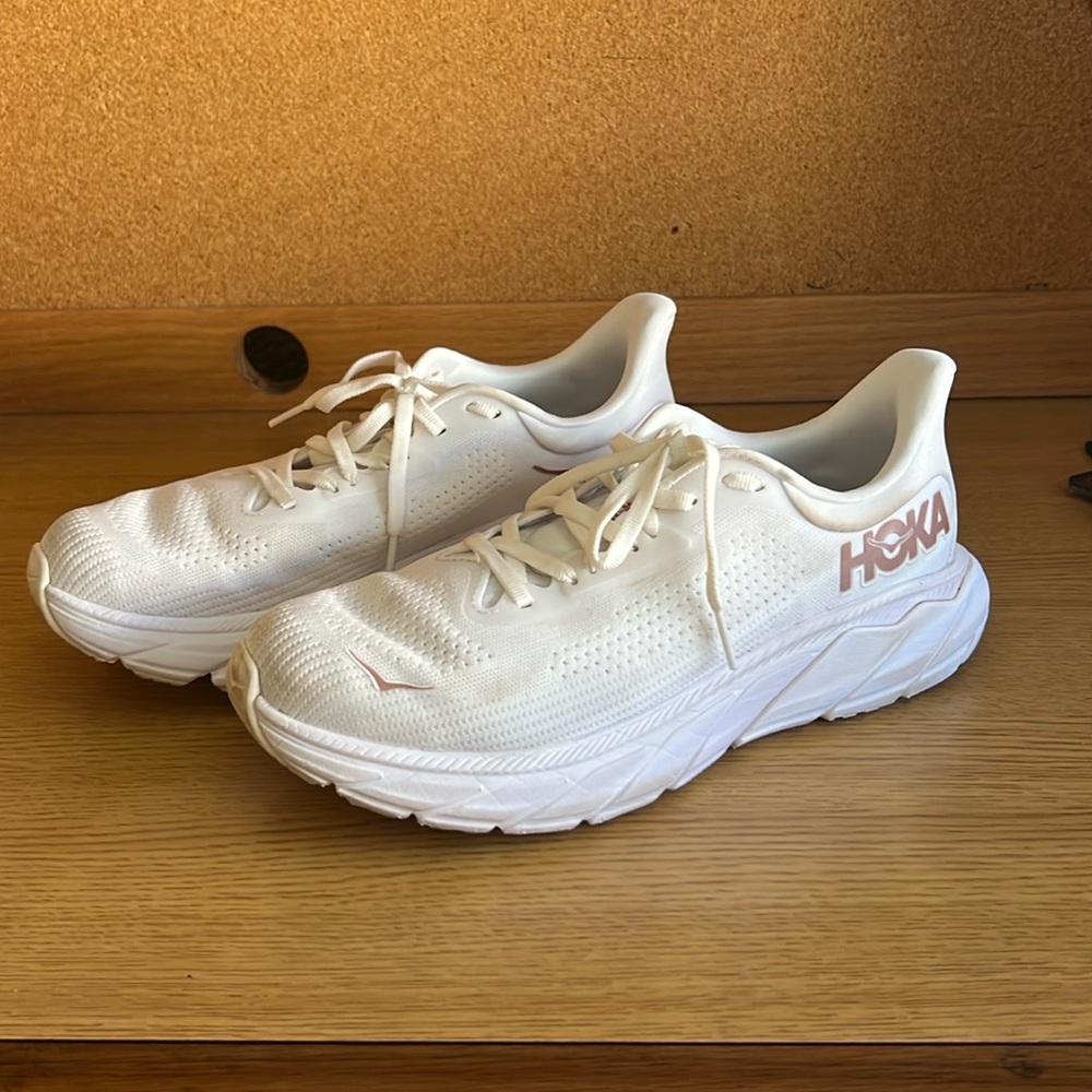 Hoka Arahi 7